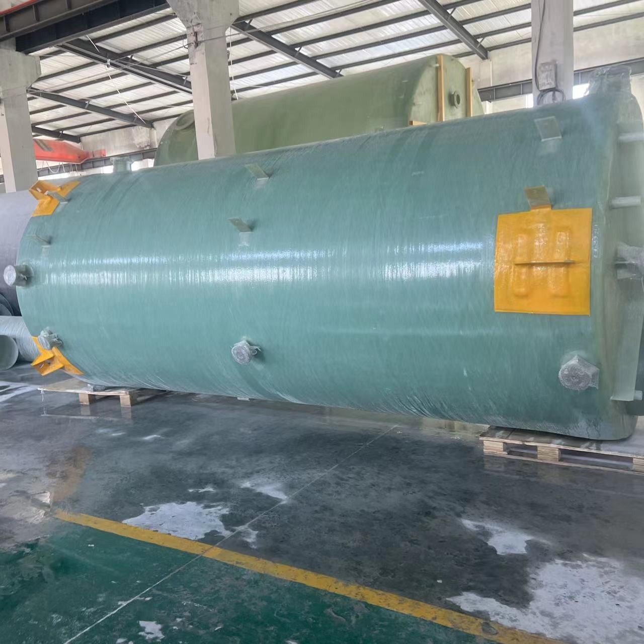 Vertical Underground Frp Chemical Storage Tanks High Strength 2500mm*8400mm