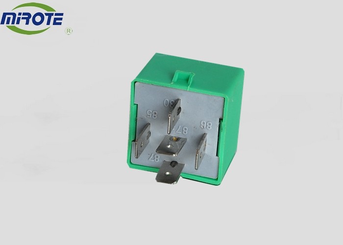 Green Color 12 Volt Electric Relay 30amp 5pins 03447012 Automotive Relay For GM Cars RY830 8-97060-926-0