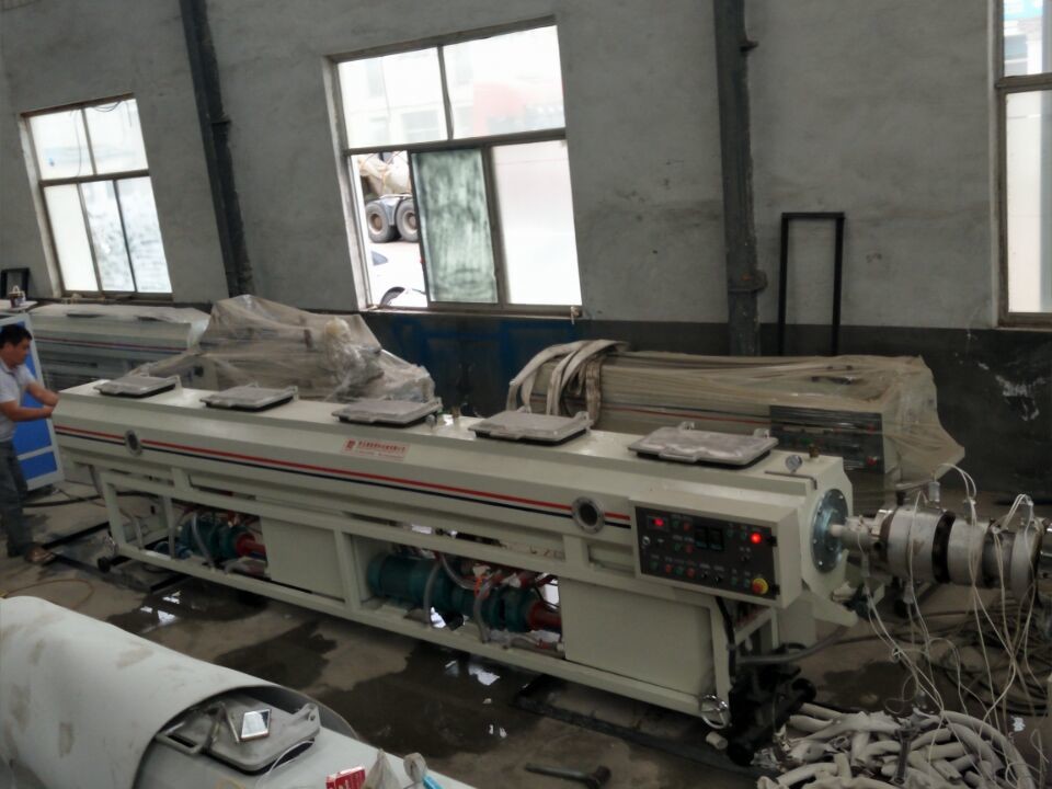 25000N Twin Screw 315mm Plastic PVC Pipe Making Machine