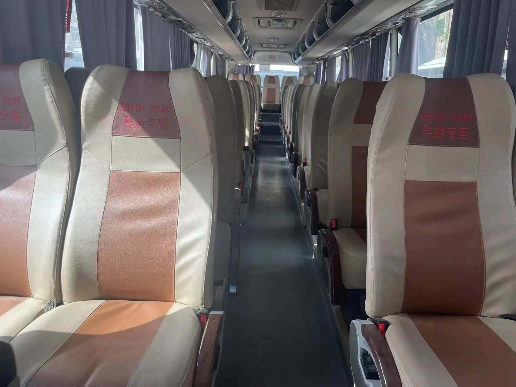 Used Bus And Coach EURO IV 55 Seats 12 Meters Long Yuchai Engine Air Conditioner Yutong Bus ZK 6120