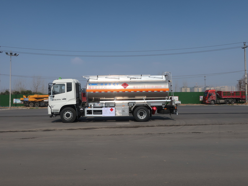 15m3 CIMC LINYU Dongfeng Oil Tanker Truck Aluminum Alloy Liquid Fuel Transport Vehicle