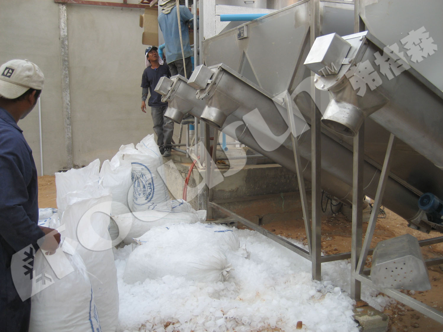 High Capacity Semi-automatic Ice Packing Machine Packer for 1000kg/hr Packaging