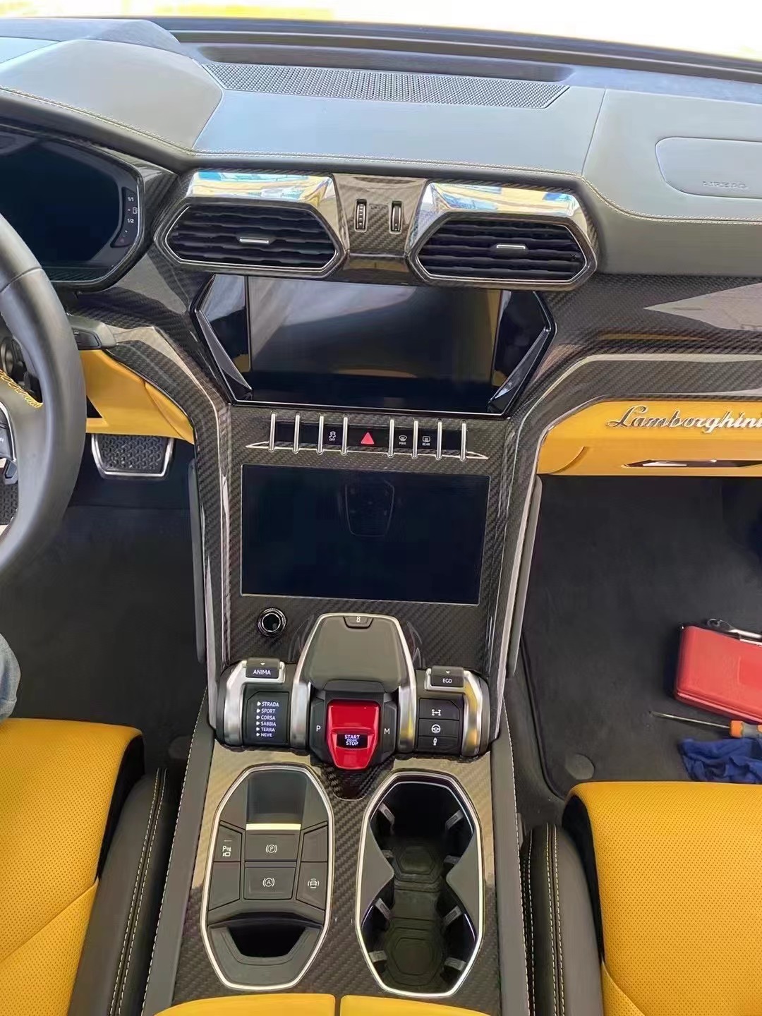 Auto Parts Carbon Fiber Interior for Lamborghini Urus Urus Carbon Fiber Central air Conditioning Control Surface