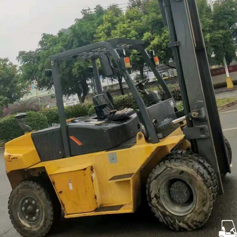 Energy Saving And Emission Reduction Engine Hydraulic Forklift Used 3 Tons Small Diesel Forklift
