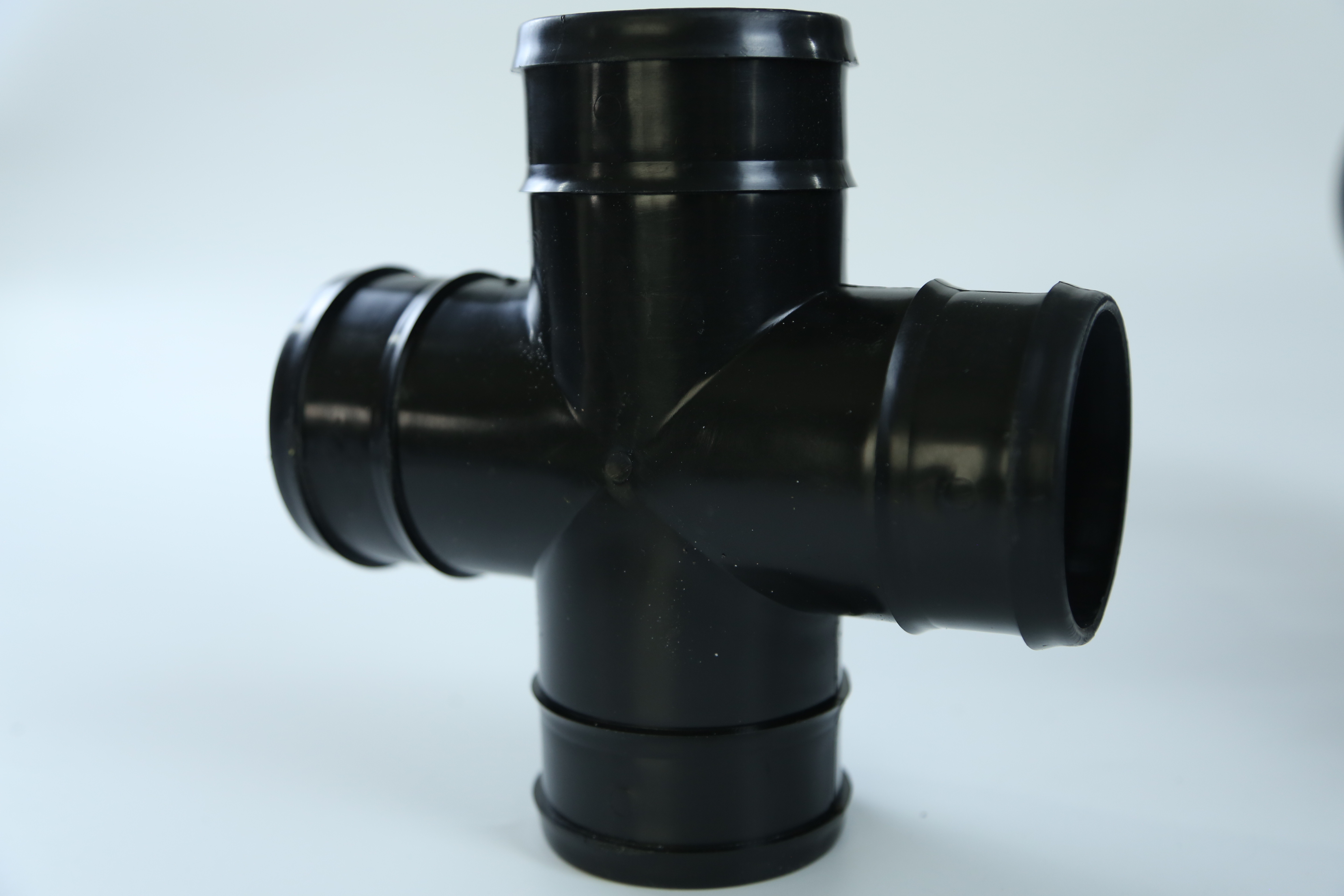 Cross Shape 1 2 Irrigation Tee Black Agricultural Irrigation Pipe Fittings