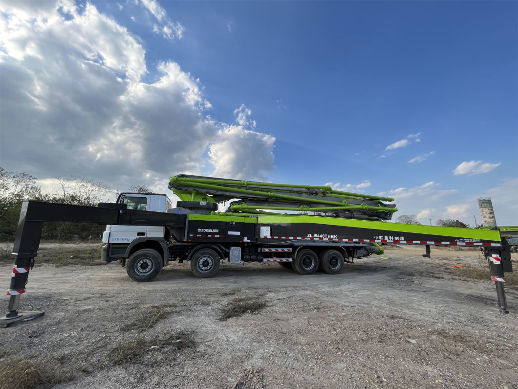 Perfect Renovated Condtion with Necessary Repair for 2013 Zoomlion 56m on Benz Chassis Factory Directly Sale in EXW Price