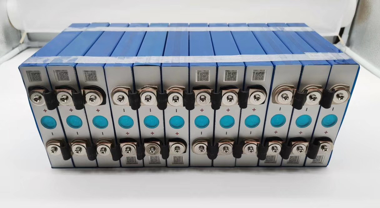 3.2V 100ah 90Ah Lifepo4 Energy Storage Battery Cells For Street Lights