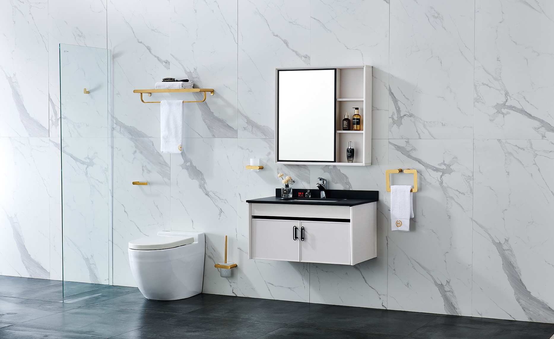 OEM Hotel SS 304 Bathroom Hardware Sets Golden Finished
