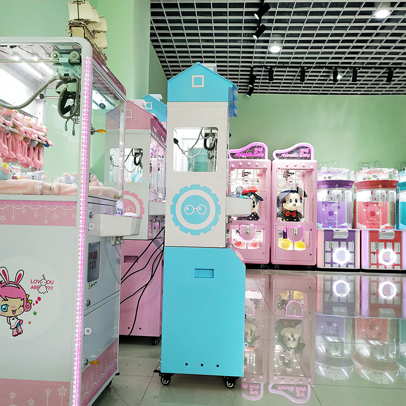 Children's 2-Person Mini Claw Machine Coin-Operated Arcade Game for Boutique Gift City