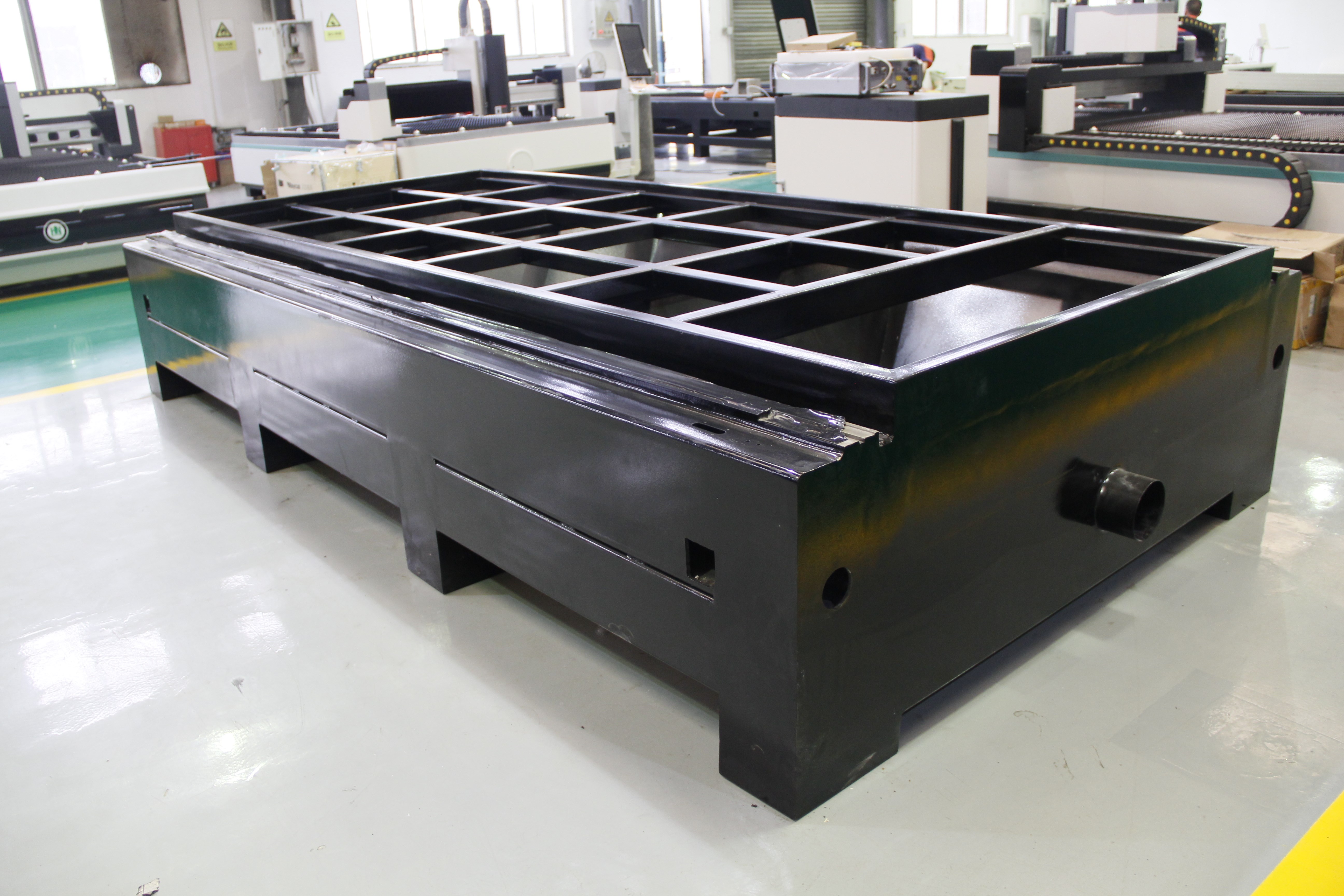 Factory Hot RAYCUS Metal Dual Use Full Covered Fiber Tube Cutting Machine For Sale Cutter Laser Plate