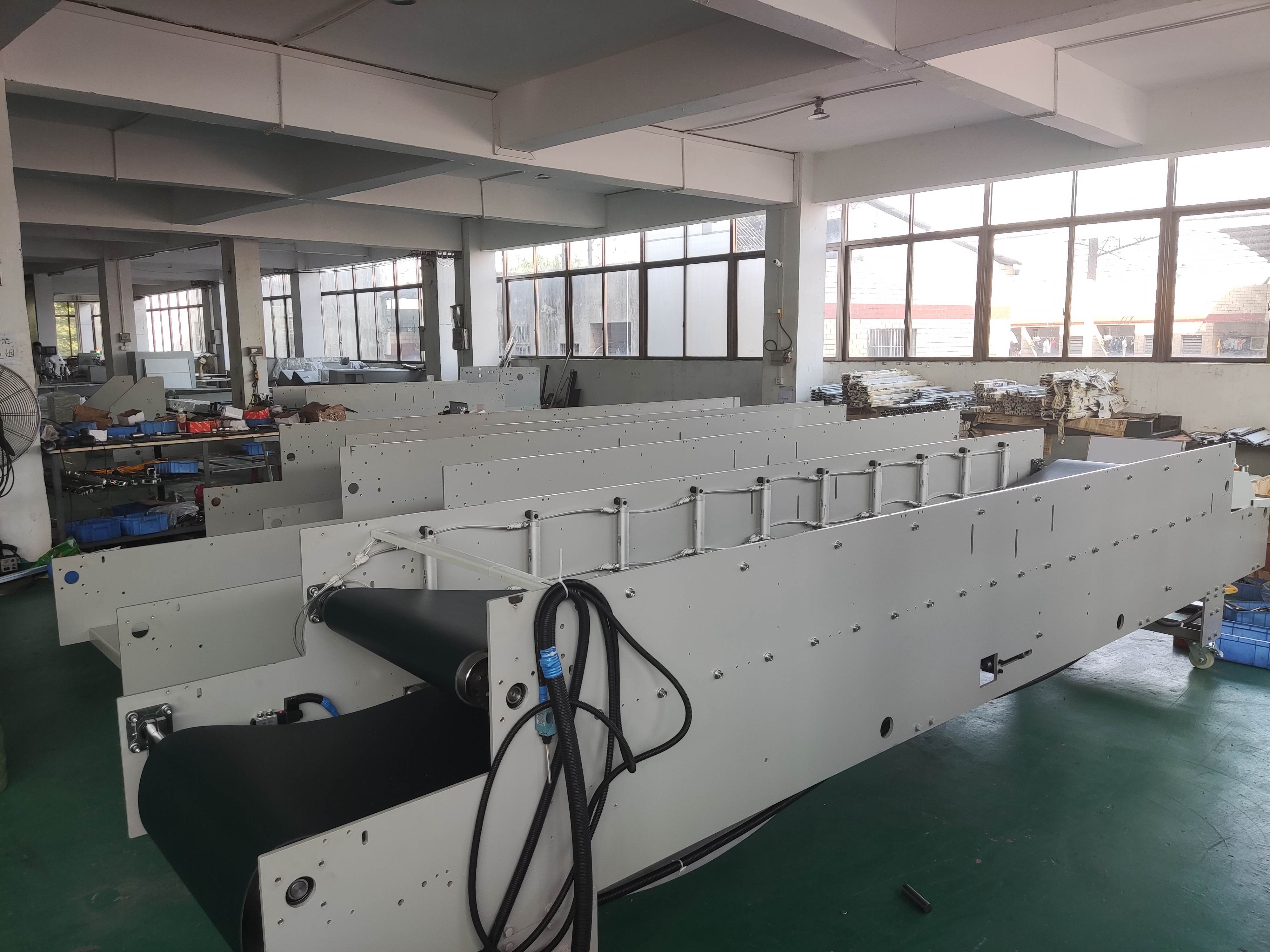 Maximum Paper Width 2 800mm Bottom Folding Box Folder Gluer with Flexo-Printing