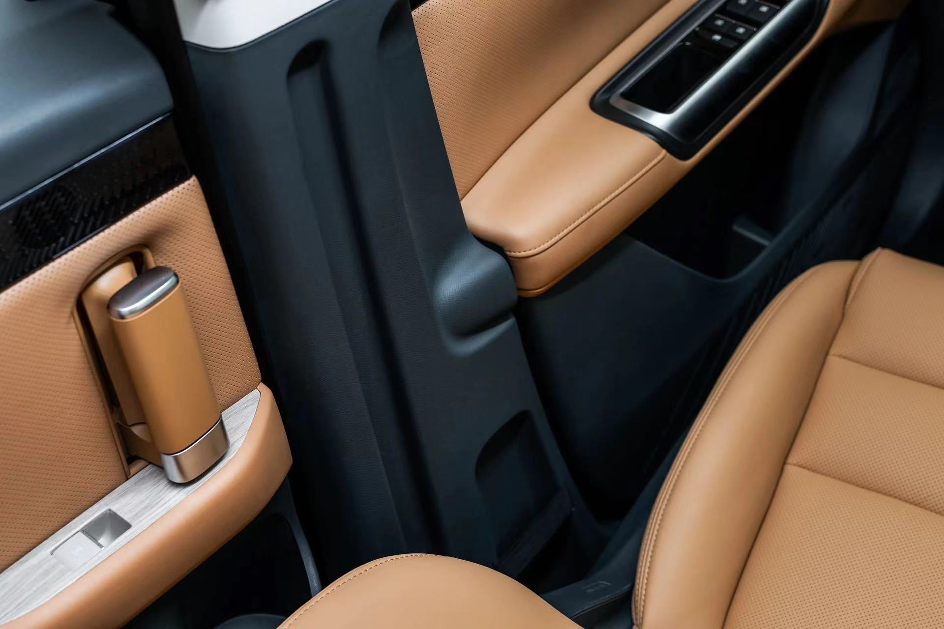 GAC Trumpchi E8 Energy 2024 Model 2.0L 150km PRO Hybrid 2.0L Engine 140HP Electric Motor 182HP Fast Charging Time h 0.5