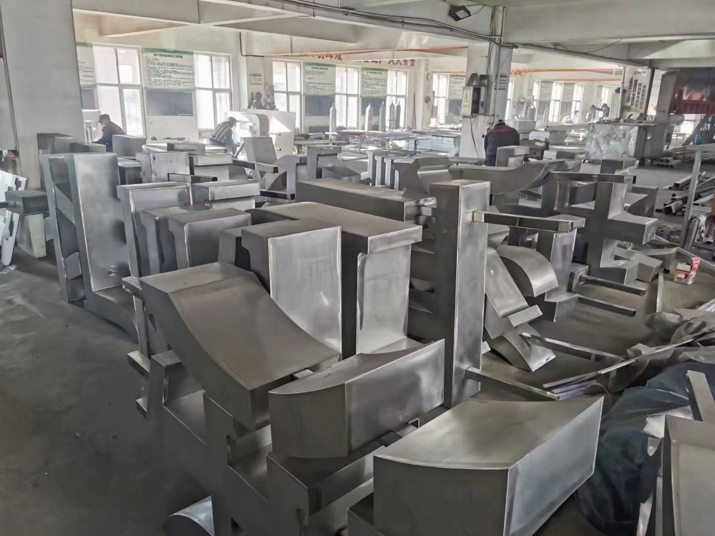 Large 3D Channel Letter Bending Machine Ejon ET80 3000KG Weight 5.0kW Power CNC Control