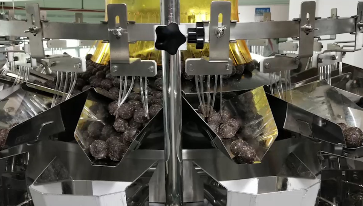 20 Head Multihead Weigher Blocky Shaped Particle Snack Chocolate Cup Filling And Sealing Machine