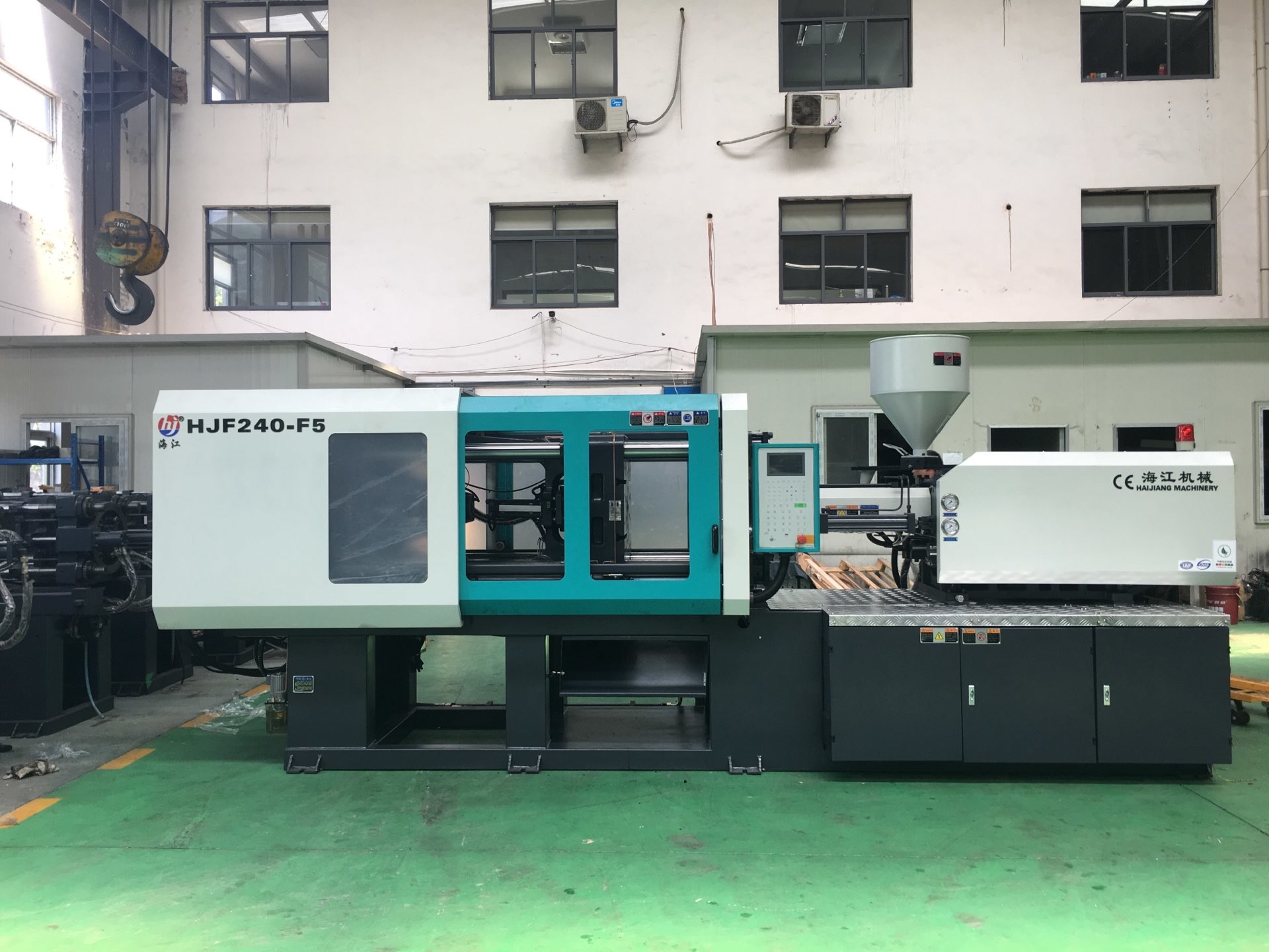 Buy cheap Jar Plastic Injection Molding Machine Bi - Metal Chrome Plated Ceramic Heating from wholesalers