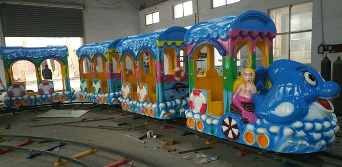 14 Seats Funfair Kiddie Train Ride With Gorgeous LED Lights And Exciting Music