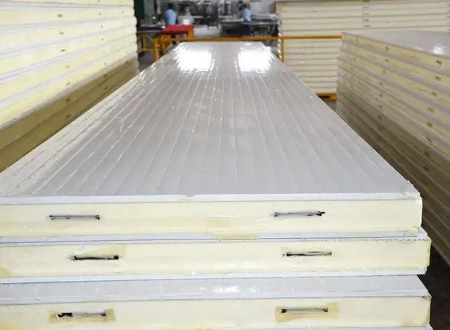 Medium Temperature Cold Storage Room 100mm Panel With Chiller Unit