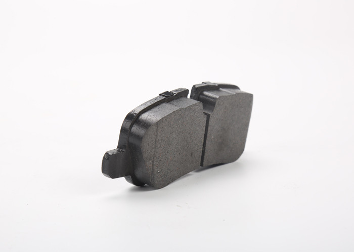 Low Metallic Bus Brake Pads 4 Stations For SUV and MPV Passenger Car