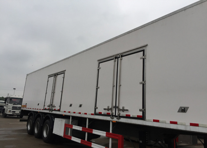 40 Feet Container Refrigerated Semi Trailer Truck 2 / 3 Axles 30 - 60 Tons 13m