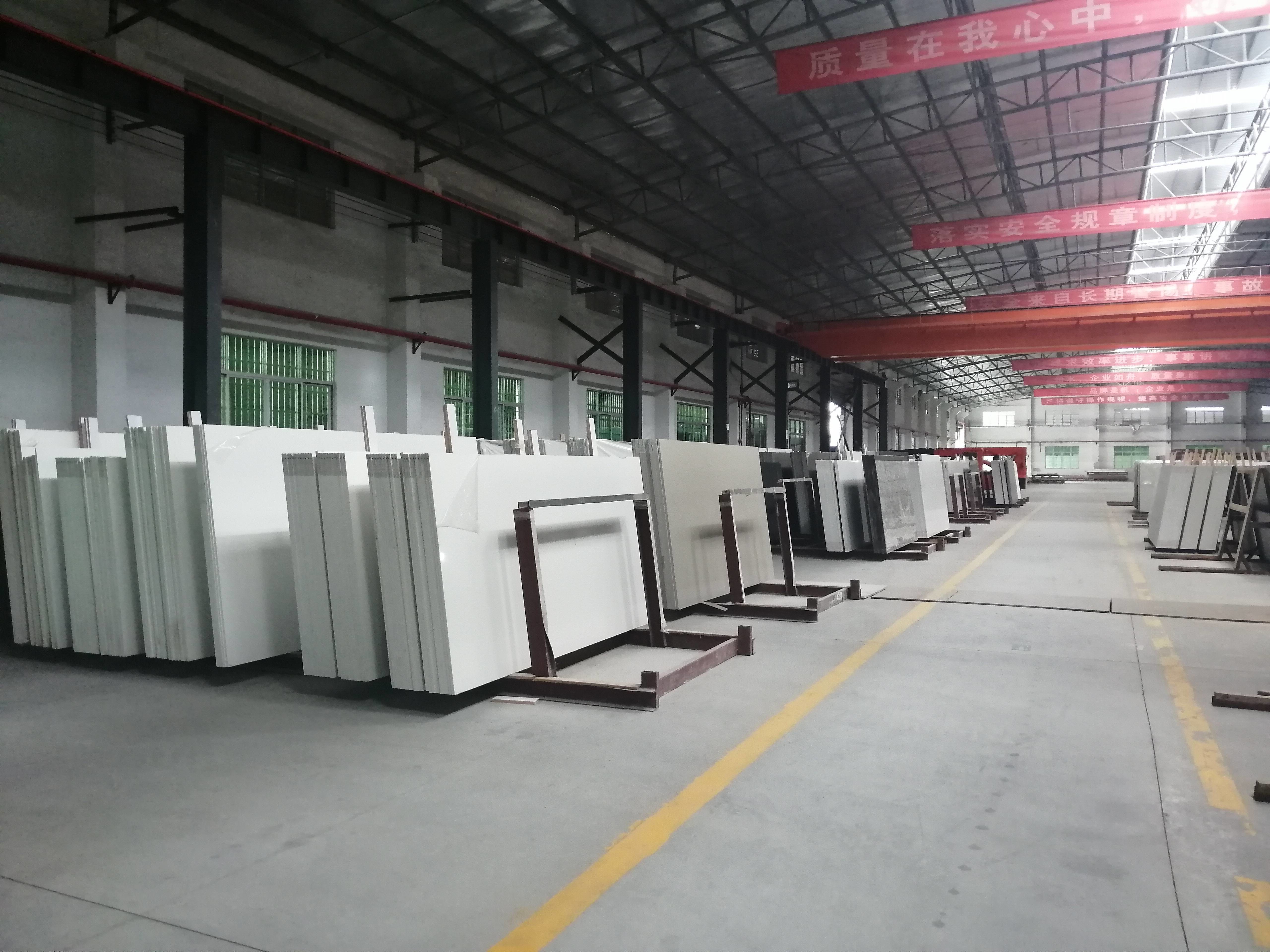Grey Color Carrara Artificial Quartz Stone Countertop for Commerical application