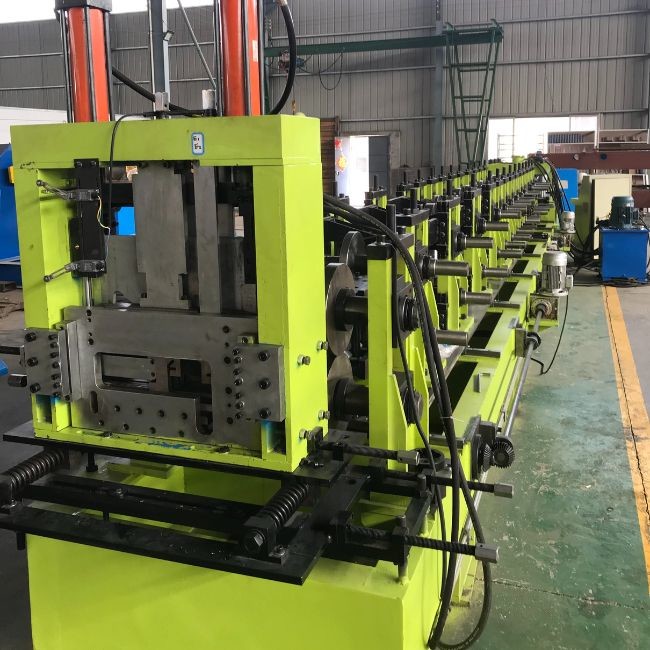 13 Stand AAutomatic CZ Purlin Roll Forming Machine With Double Chain Transmission