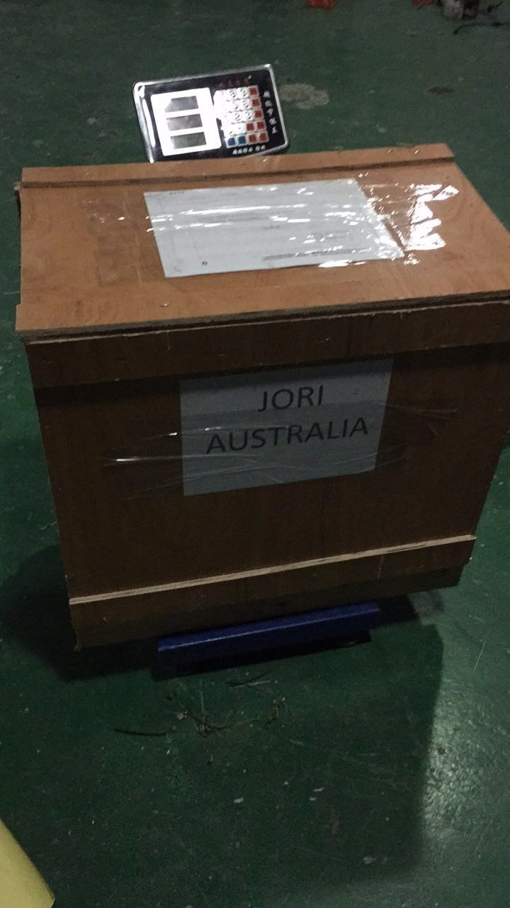 Air Filter Material Hot Melt Glue Machine Good Price Hot Melt Glue Machine with Conveyor