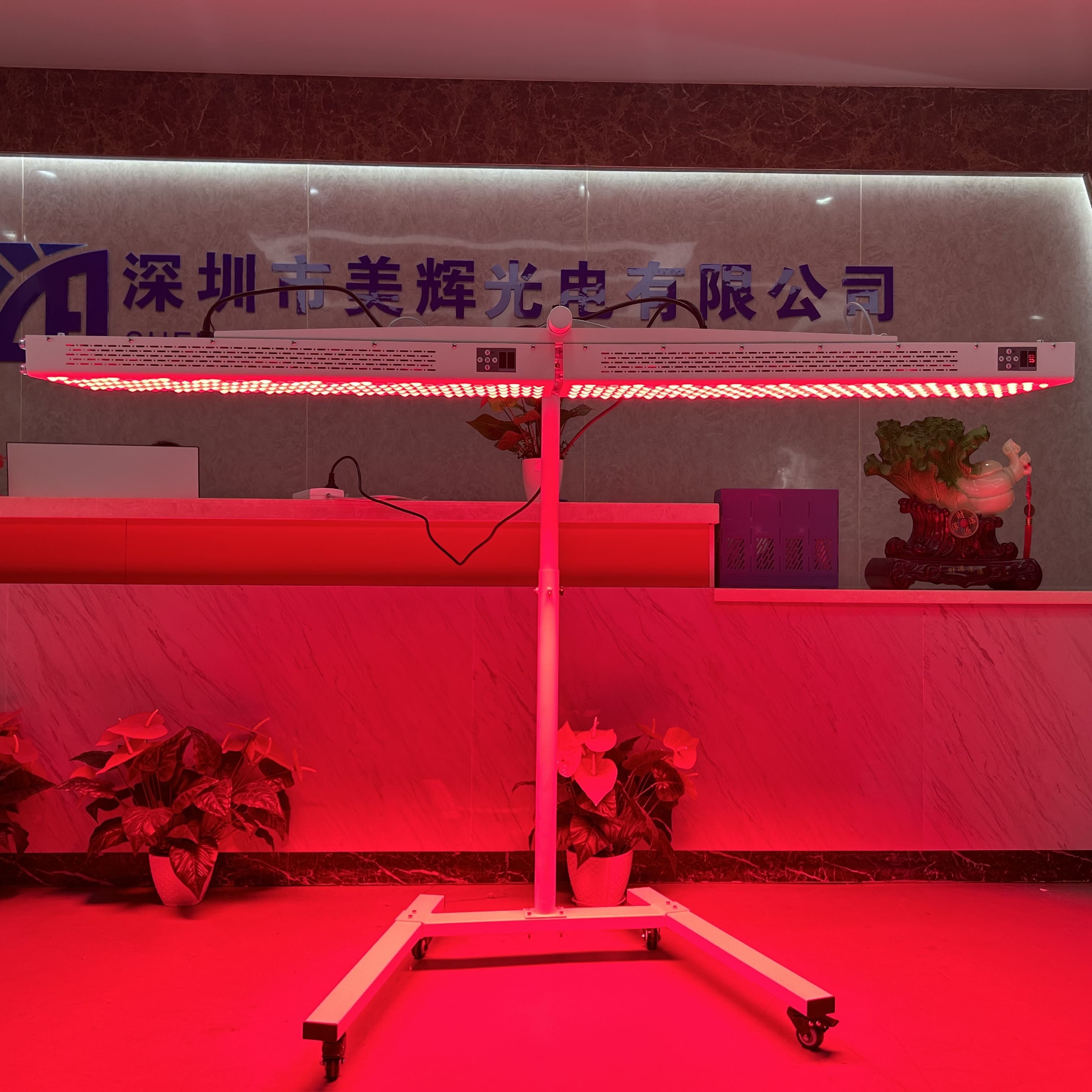 1500W Red Light Therapy Panel 660 850nm NIR Light Therapy Device With Stand