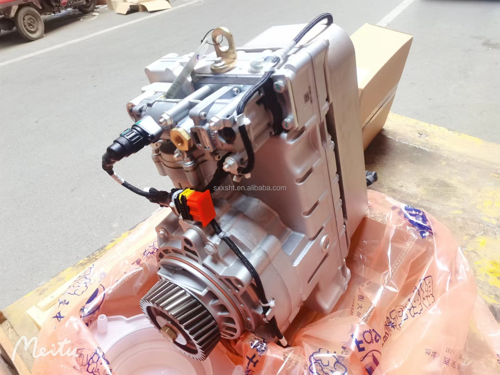 Heavy Duty Truck 12JSD180TA Gearbox Assembly for HOWO A7 Quick Gearbox Spare Parts