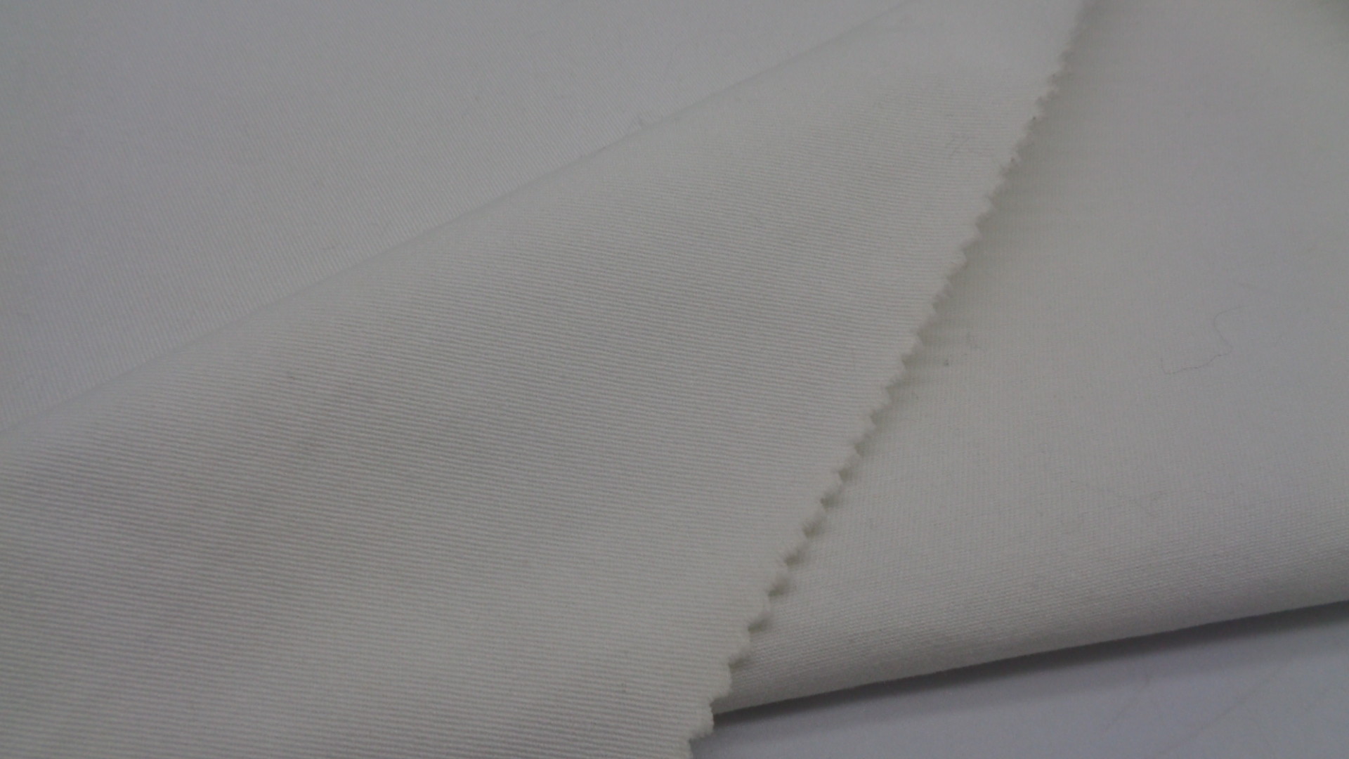 Uniform Woven Twill Fabric 100% Cotton 265 Gsm 150CM Windproof