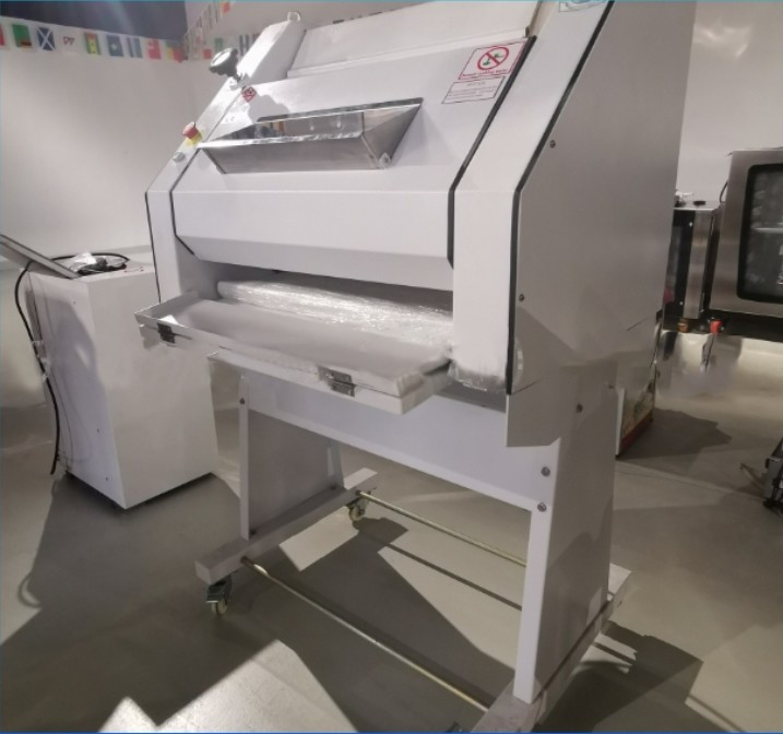 Accurate Grasp Of Baking Temperature Intelligent Temperature Control Baguette Forming Machine