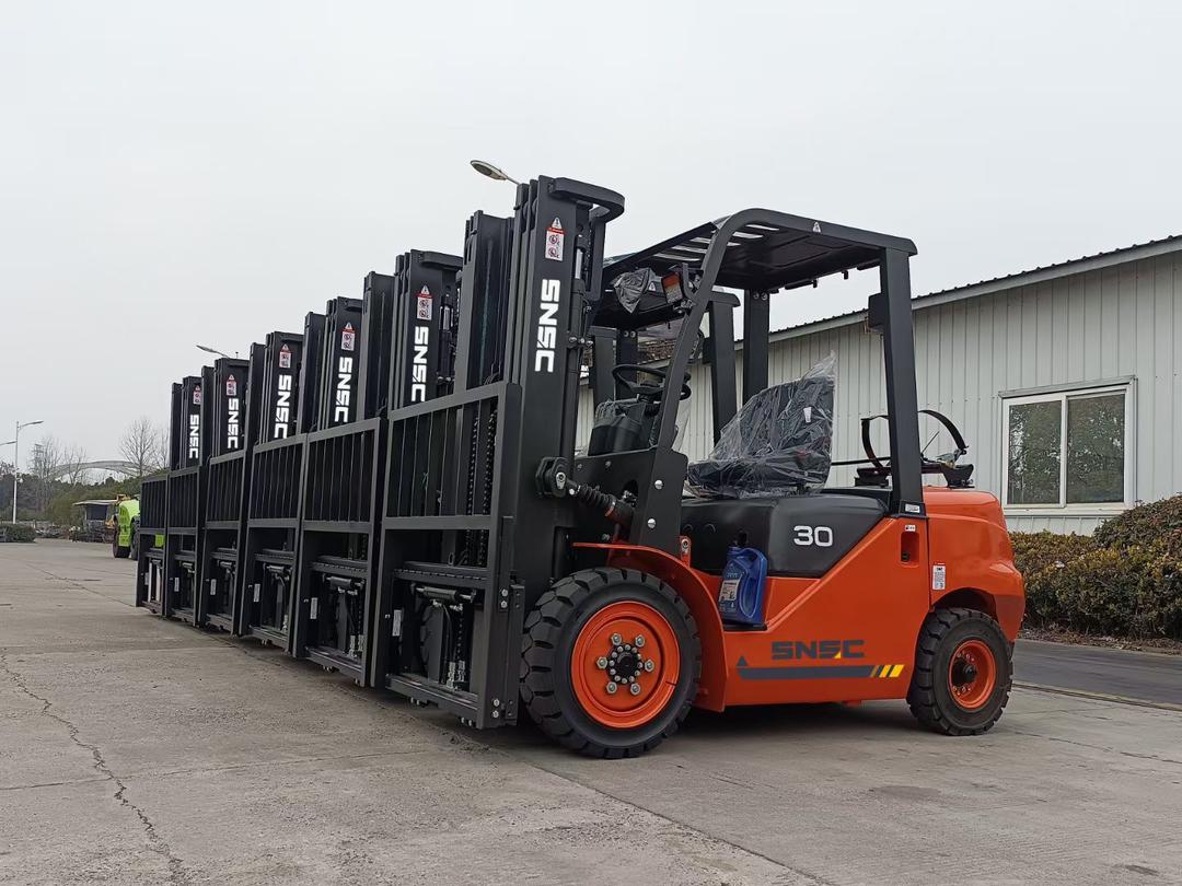 2860 kg 4m 5m 6m 8m 10m 12m 14m 16m Electric Self Propelled Hydraulic Scissor Aerial Work Lift Platform