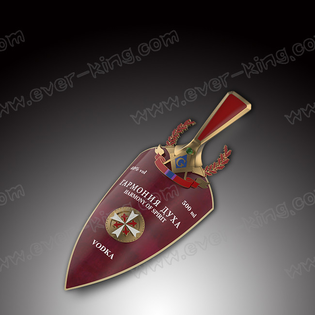 500mL Liquor Vodka Glass Bottles With Shield Shaped Metal Label