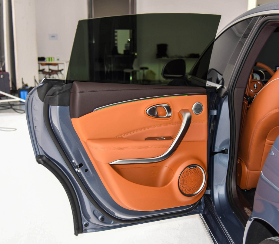 ORA Lightningmao 2022 600km Four Wheel Drive High Performance Electric Sedan