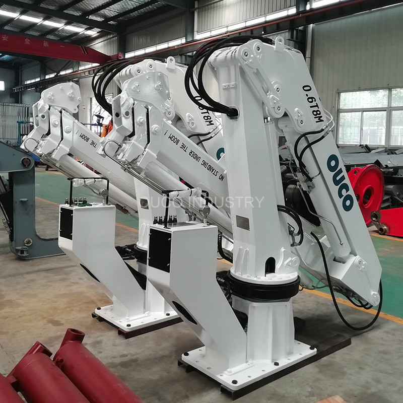 Marine Telescopic Offshore Pedestal Crane Knuckle Silver Boom Hydraulic 0.6T 8M