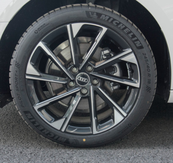 AUDI A4L 2023 year 40 TFSI Shishang Donggan version 2.0T 190HP L4 Gasoline Car