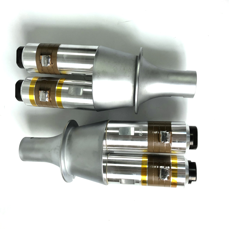 15kHz 4200W N95 Mask Machine Ultrasonic Welding Transducer Booster Horn for welding machine