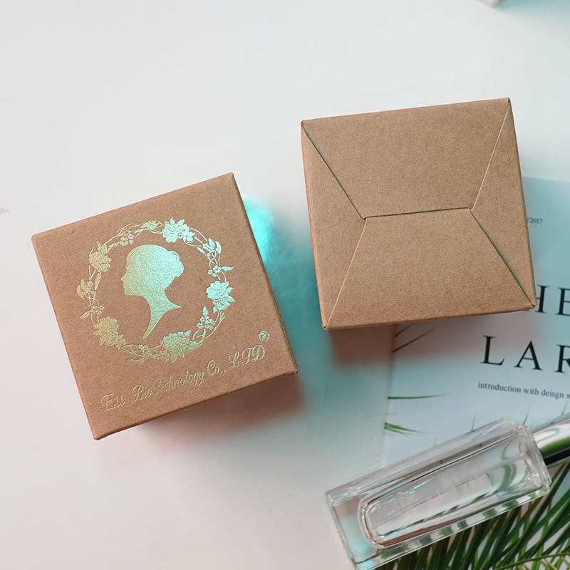 Portable Corrugated Candle Packaging Boxes With Gold Silver Foil And Matt Lamination