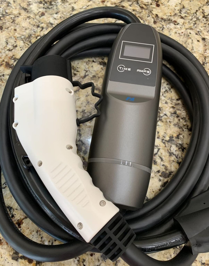 CE/FCC/RoHS Certified Portable EV Charger 110V-450V With 1 Year Warranty