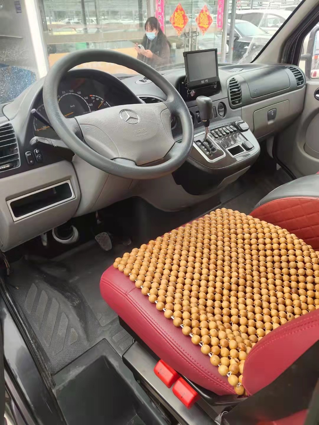 Commercial Minibus 9-Seater Mercedes-Benz Luxury Seats