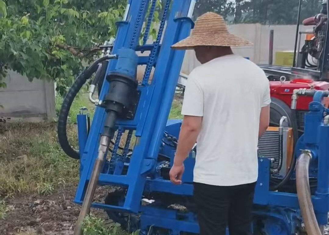 Highly Automated Crawler Mounted Water Drilling Rig Easy Use
