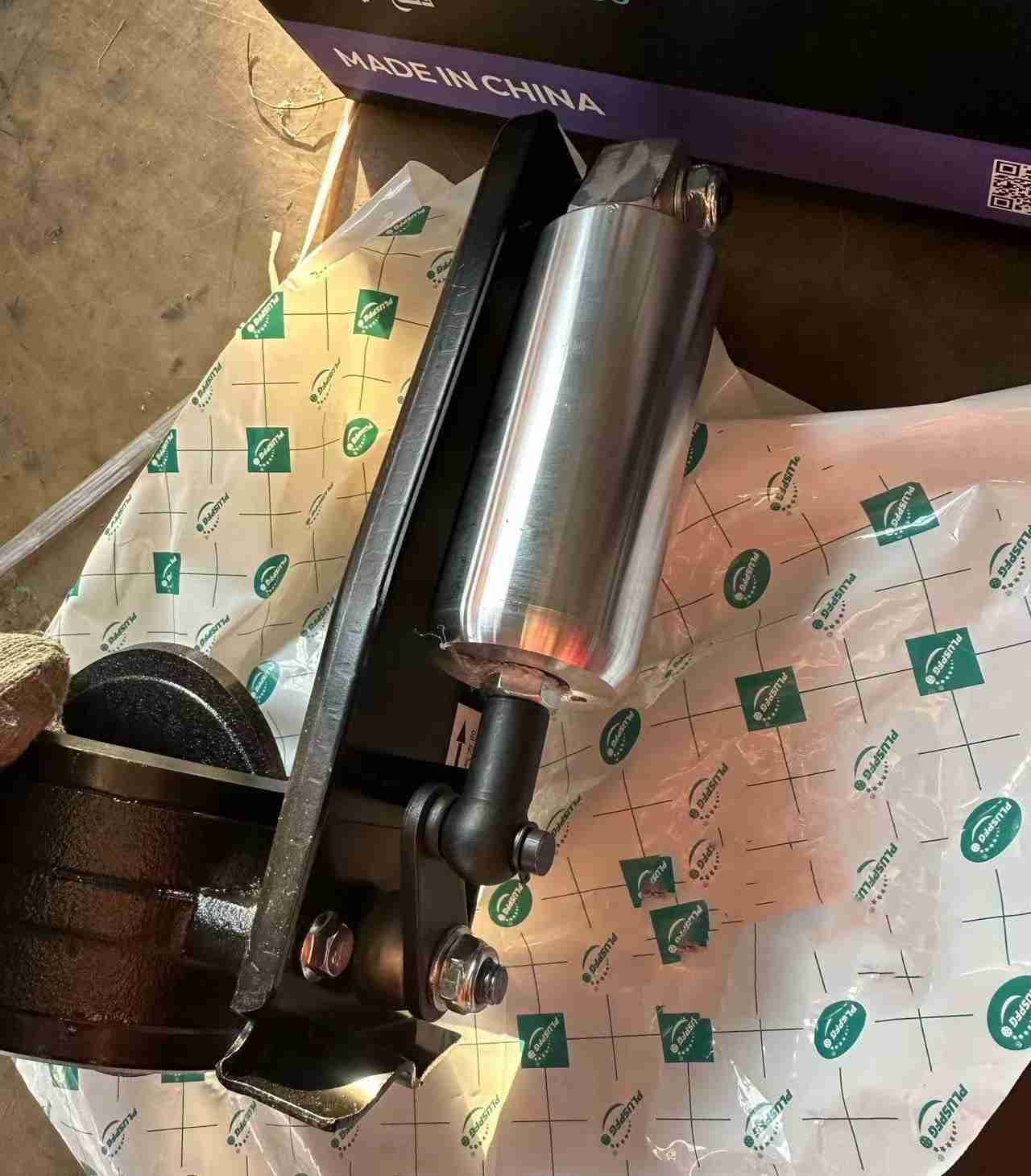 DZ9100189008 Exhaust Brake Shacman Truck Parts