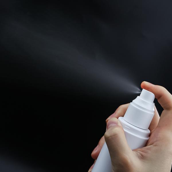 16oz Plastic Spray Bottle with Trigger Pump for Cosmetics