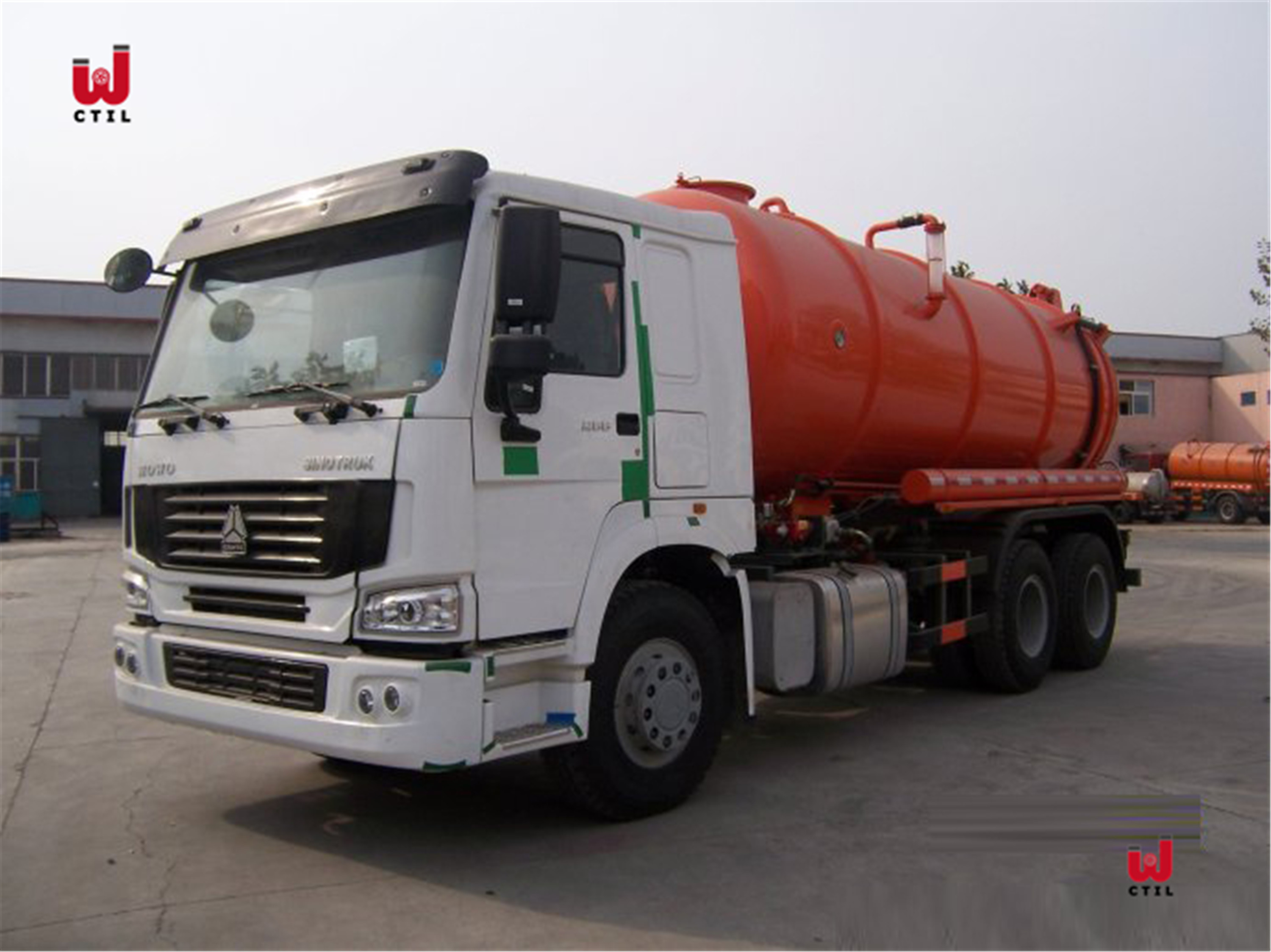 Sinotruk 15t Sewer Vacuum Truck Orange Sewer Jetting Truck 35 Cubic
