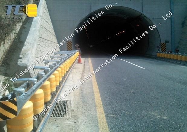 Pu Foam Highway Roller Barrier Rotating with 5PCS Beam