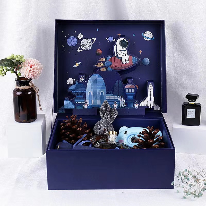 Luxury Innovative Biodegradable Packaging Colorful Flap Gift Box 20x18x8cm