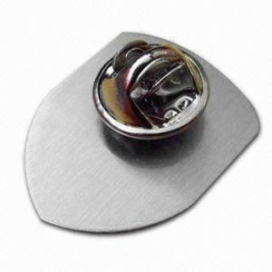 Buy cheap Retractable Magnet Hard Enamel Lapel Pins , Gold / Silver Metal Enamel Pin Badges product