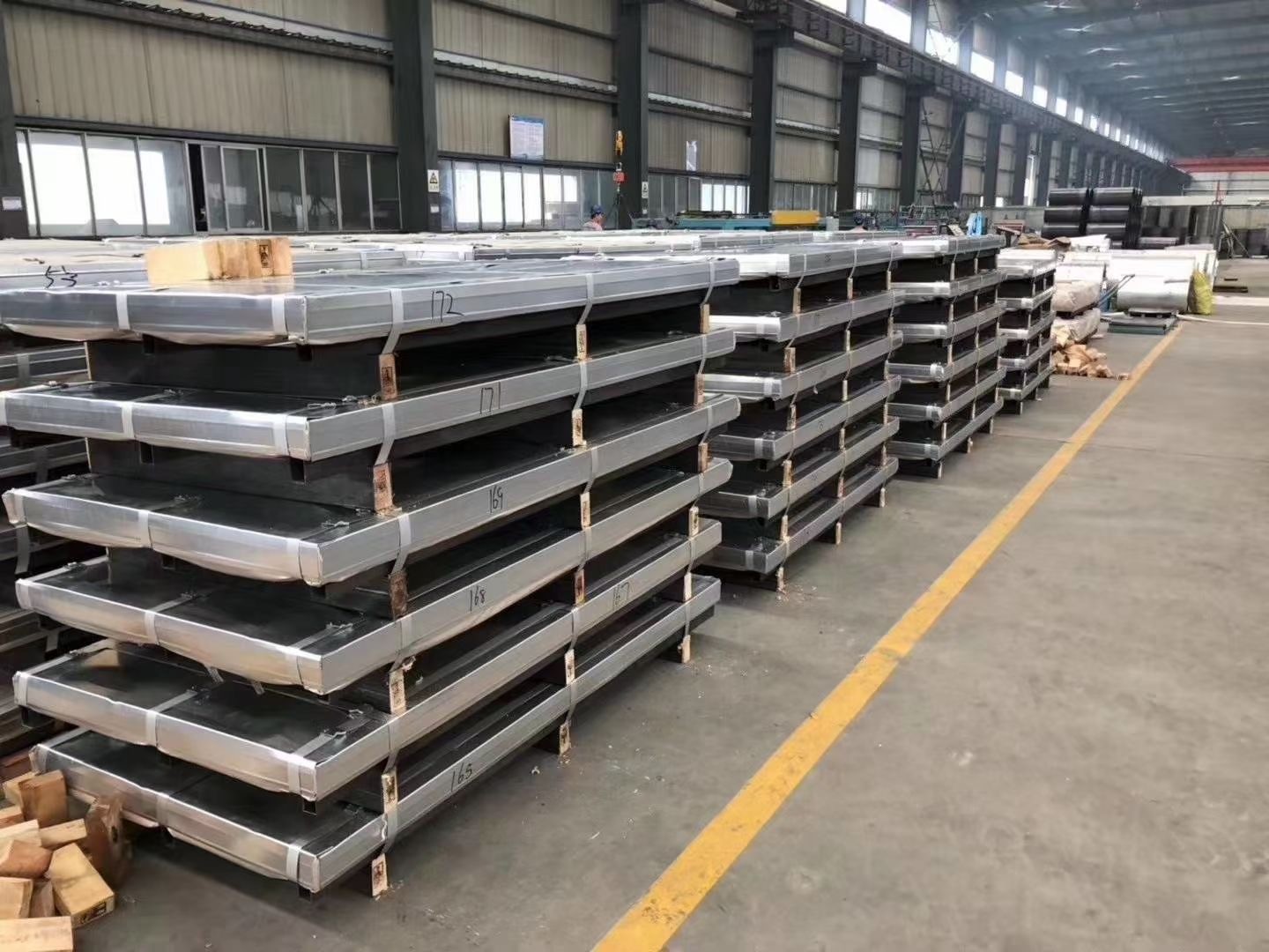 IBR Trapezoidal Galvalume Steel Tiles G550 / SGC570 55% Aluzinc Corrugated Metal Roofing Sheets Structural Grade