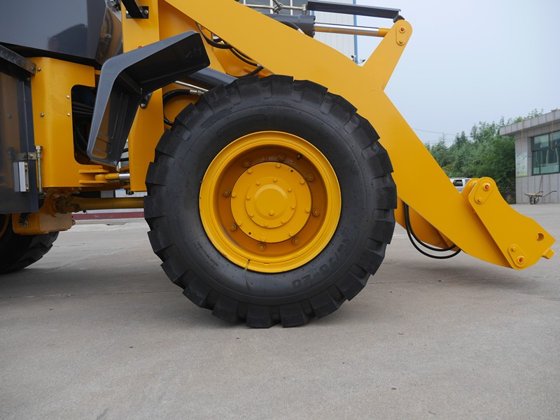 1.8 Ton 0.93CBM Heavy Earth Moving Machinery Wheel Loader Excavator Cummins Engine