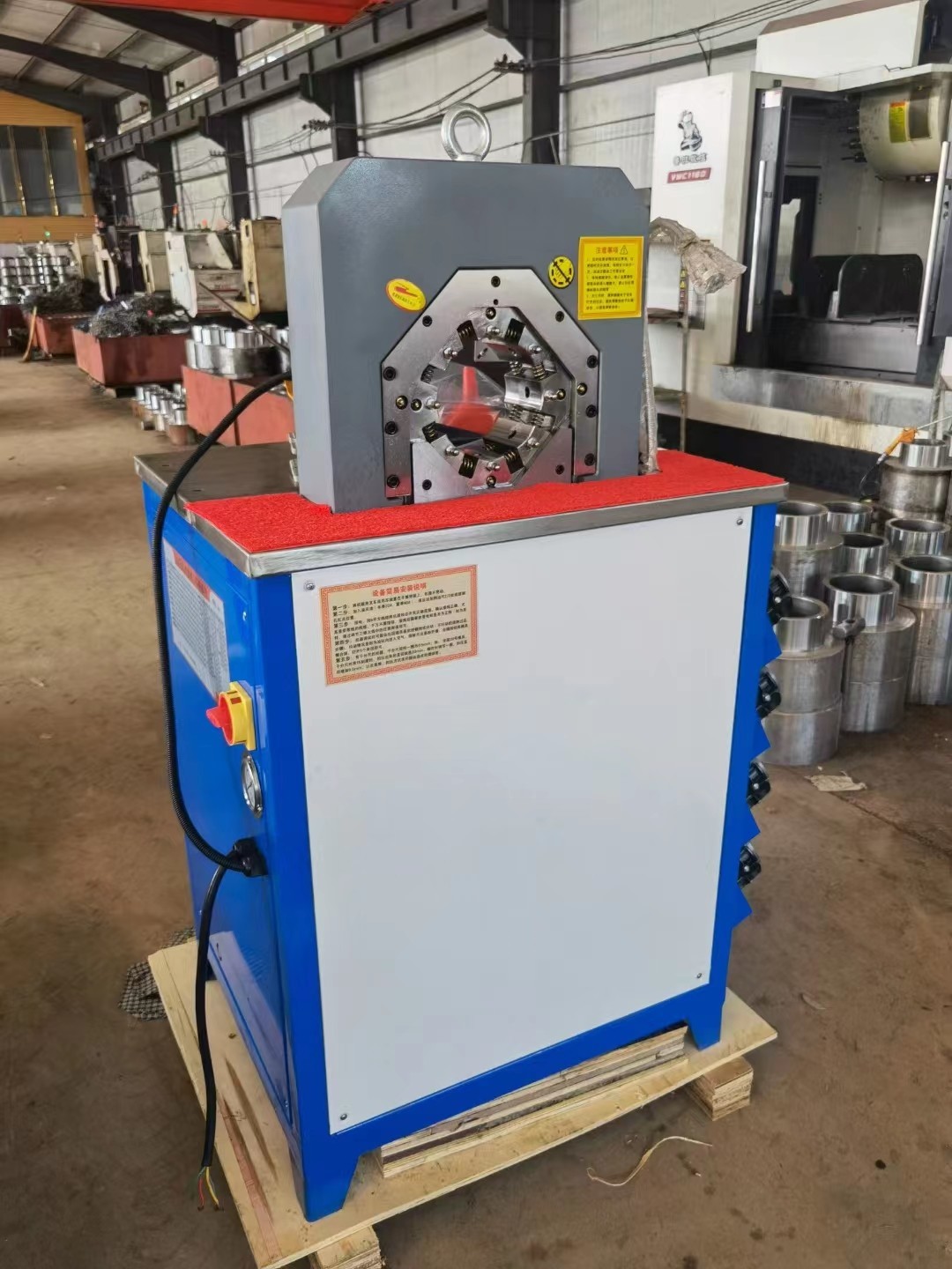 System Pressure 31.5MPa And Super Thin AC Hose Crimping Machine By 1500T Crimping Force