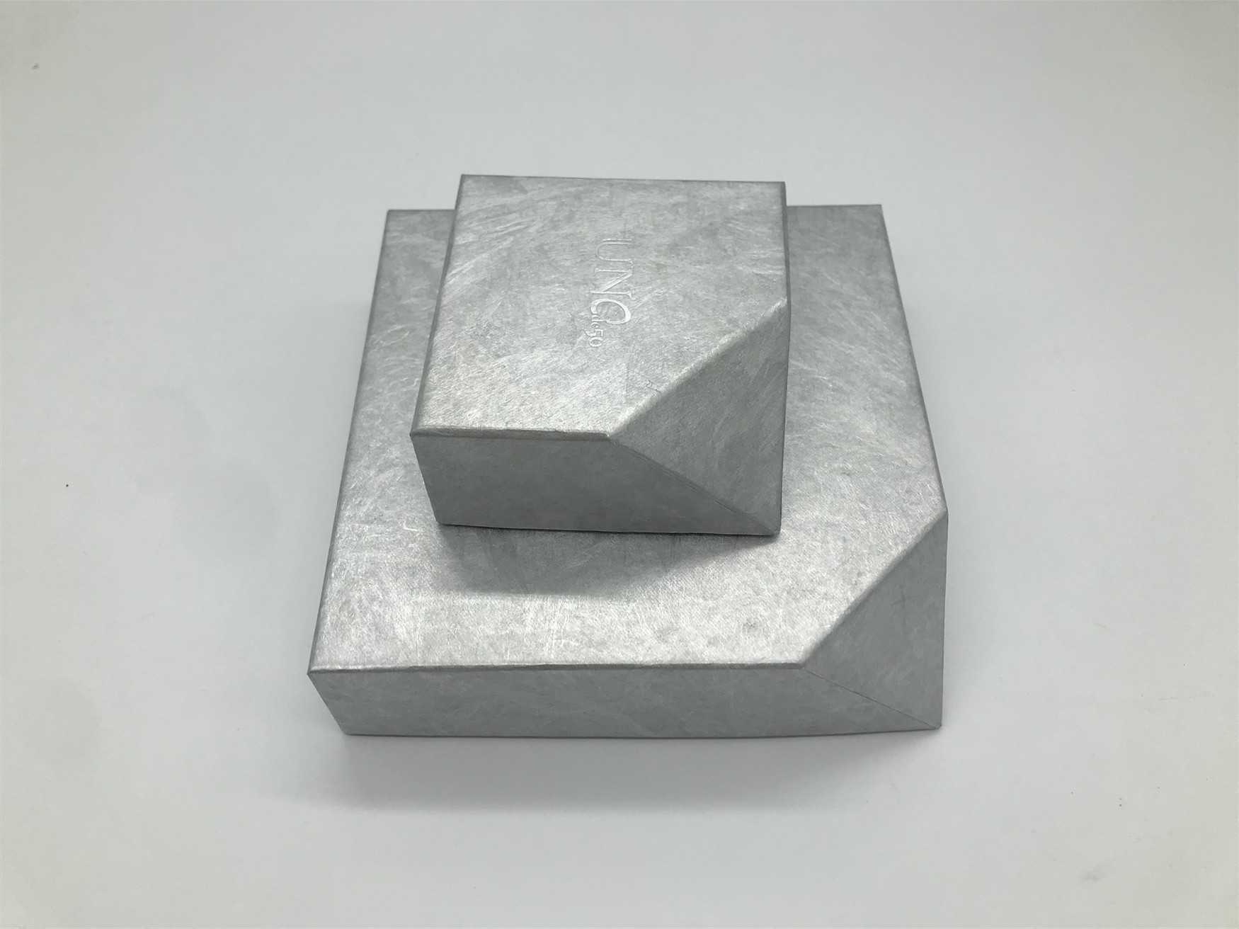 Custom Special-shaped Red Box with Logo Silver Foiled, Jewelry Box for Necklace Packing
